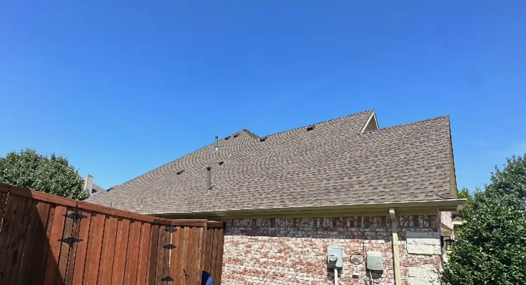 Completed roof replacement project in River Ridge
